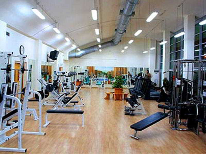 Tripoli Quality Inn מראה חיצוני תמונה